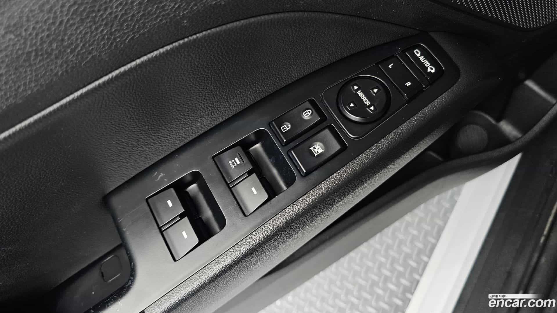 AVANTE Hyundai 2019.2-OPTION-018
