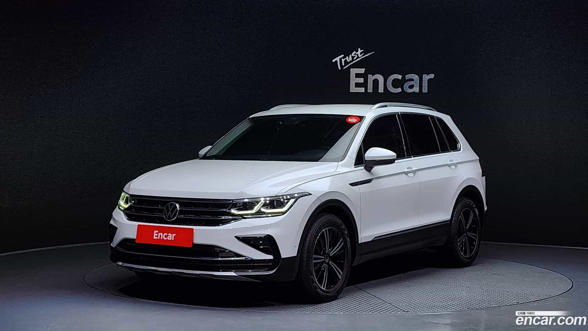 Tiguan Volkswagen 2021.6-OUTER-001
