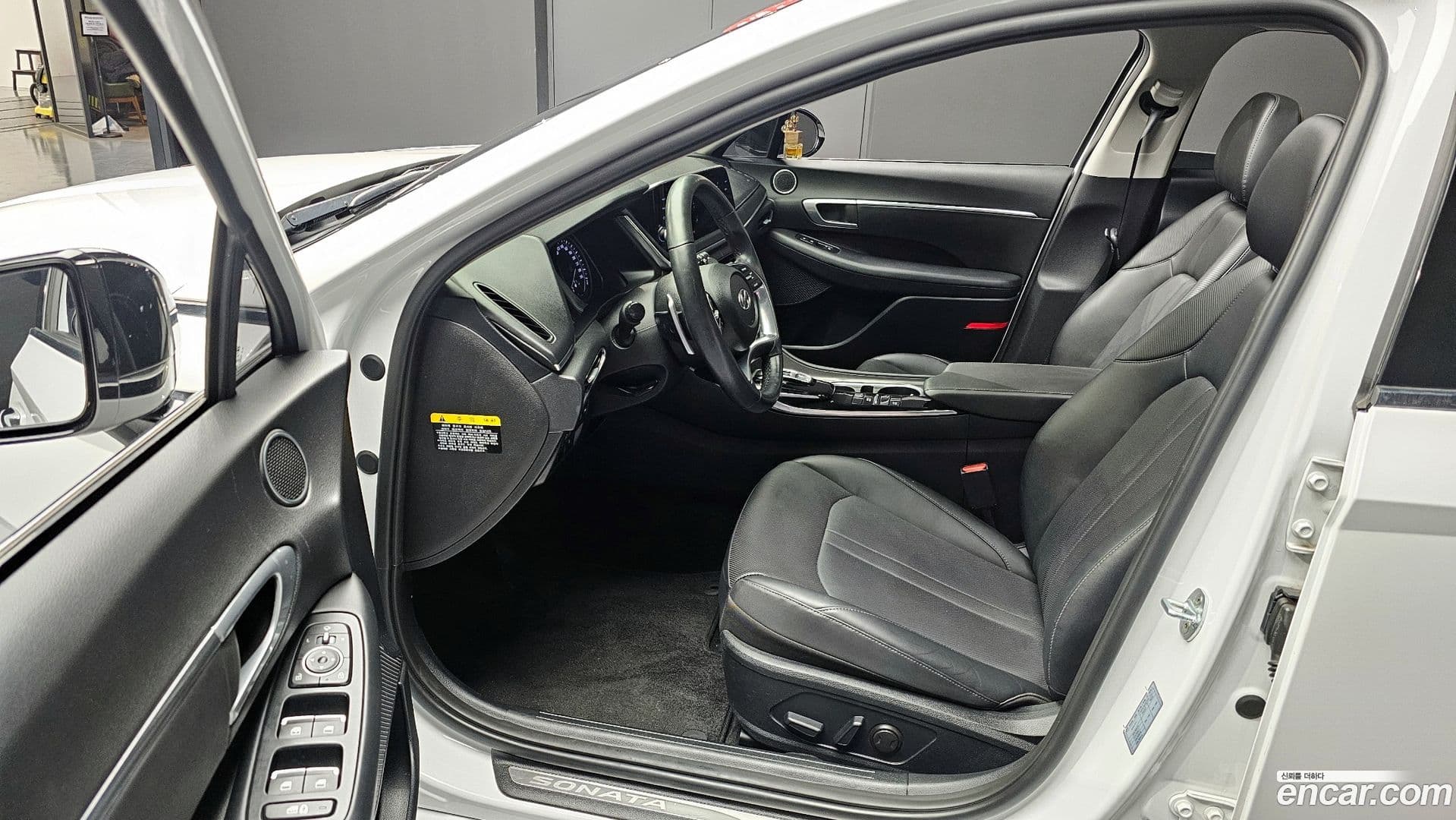 Main__Slider__Photo:Sonata Hyundai 2019.7-9