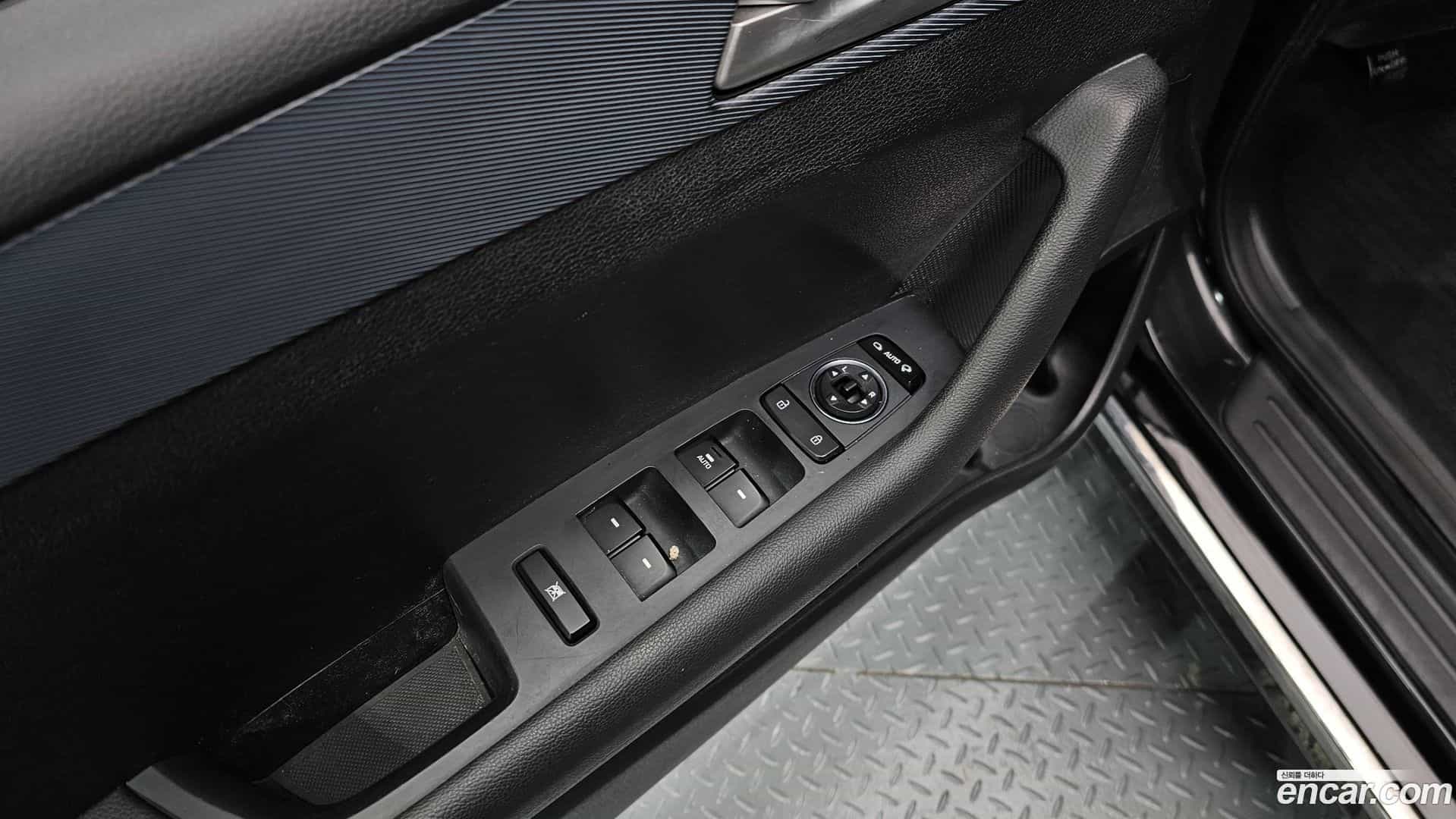Sonata Hyundai 2015.10-OPTION-019