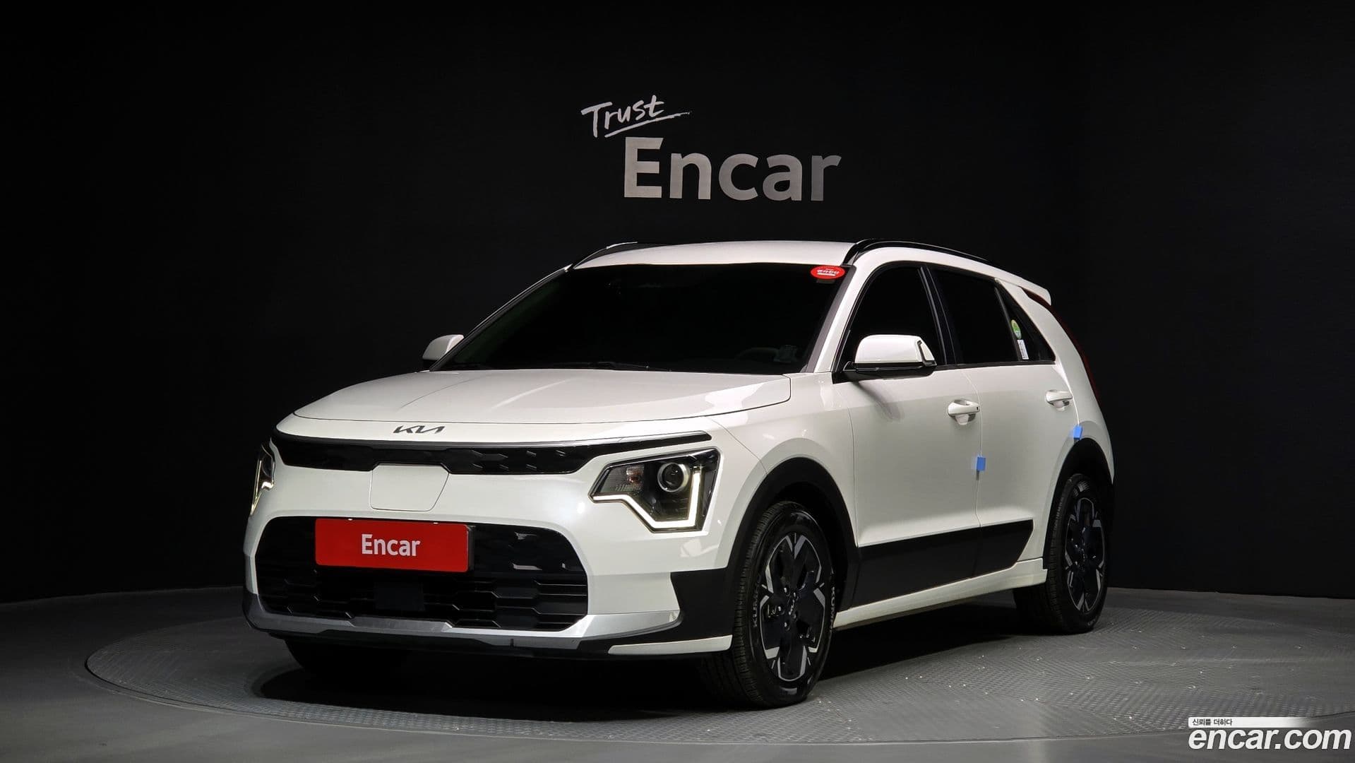 Main__Slider__Photo:Niro Kia 2022.10-0