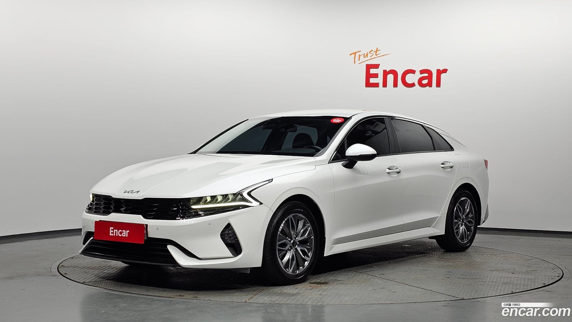 Main__Slider__Photo:K5 Kia 2021.8-0