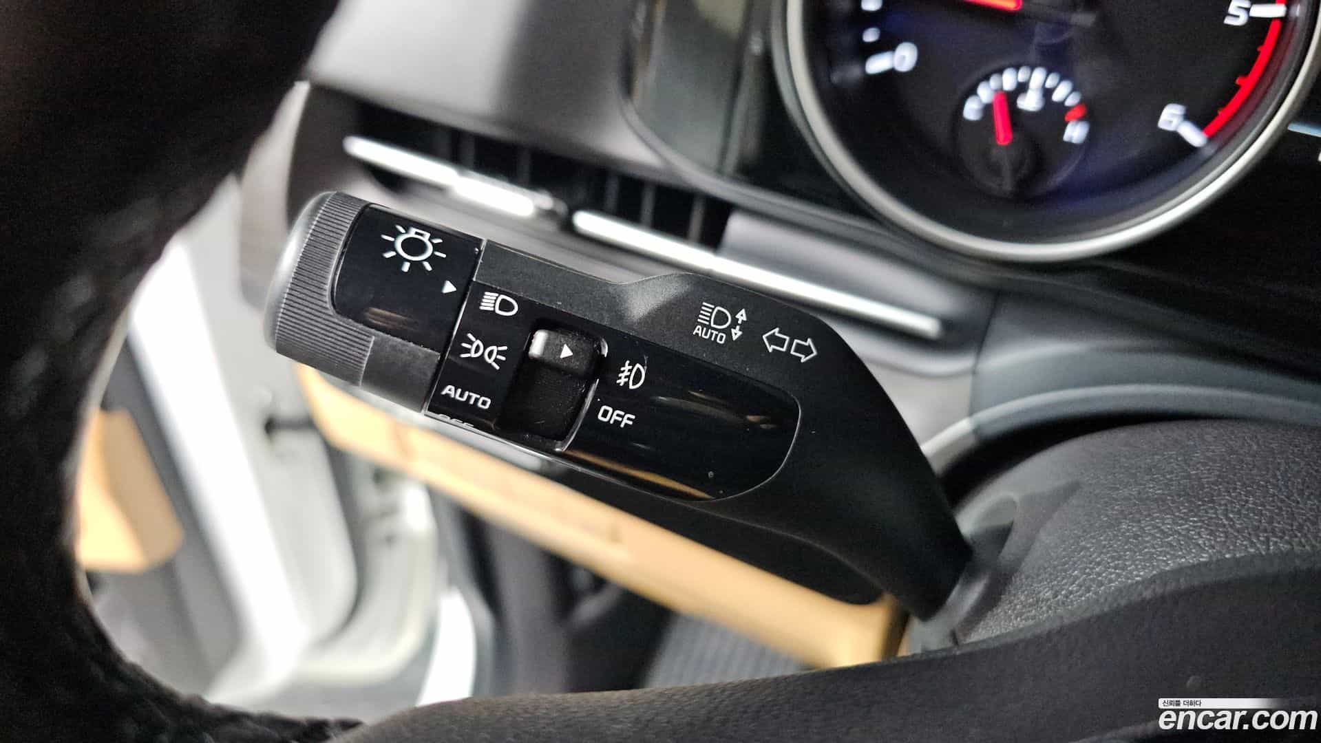 Canival Kia 2020.8-OPTION-019