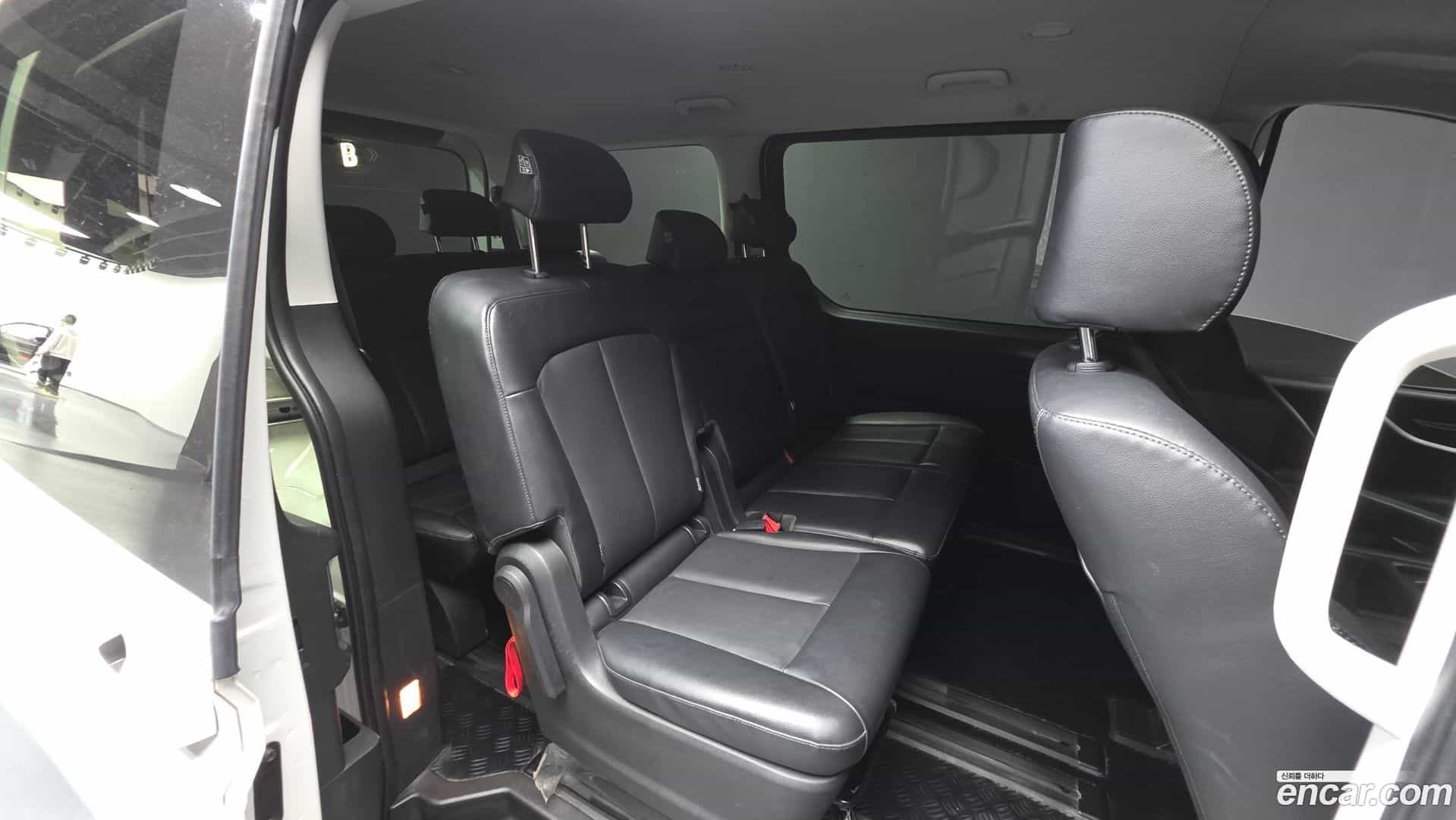Staria Hyundai 2022.9-OPTION-016