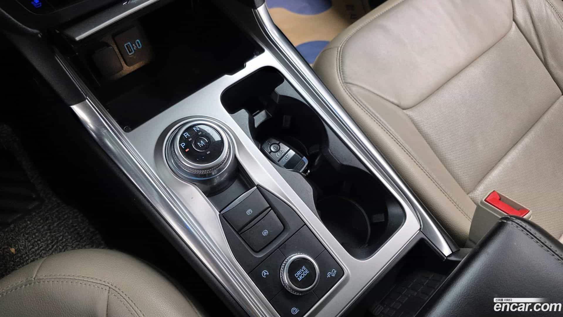 Explorer Ford 2019.11-INNER-009