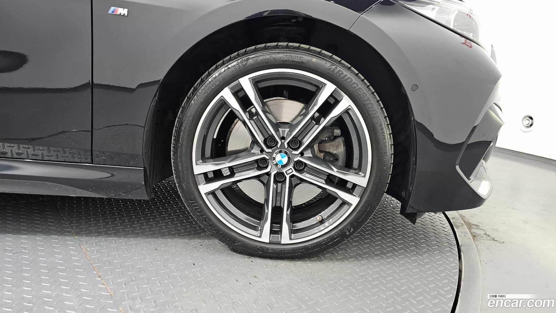 2-Series BMW 2023.4-OUTER-005