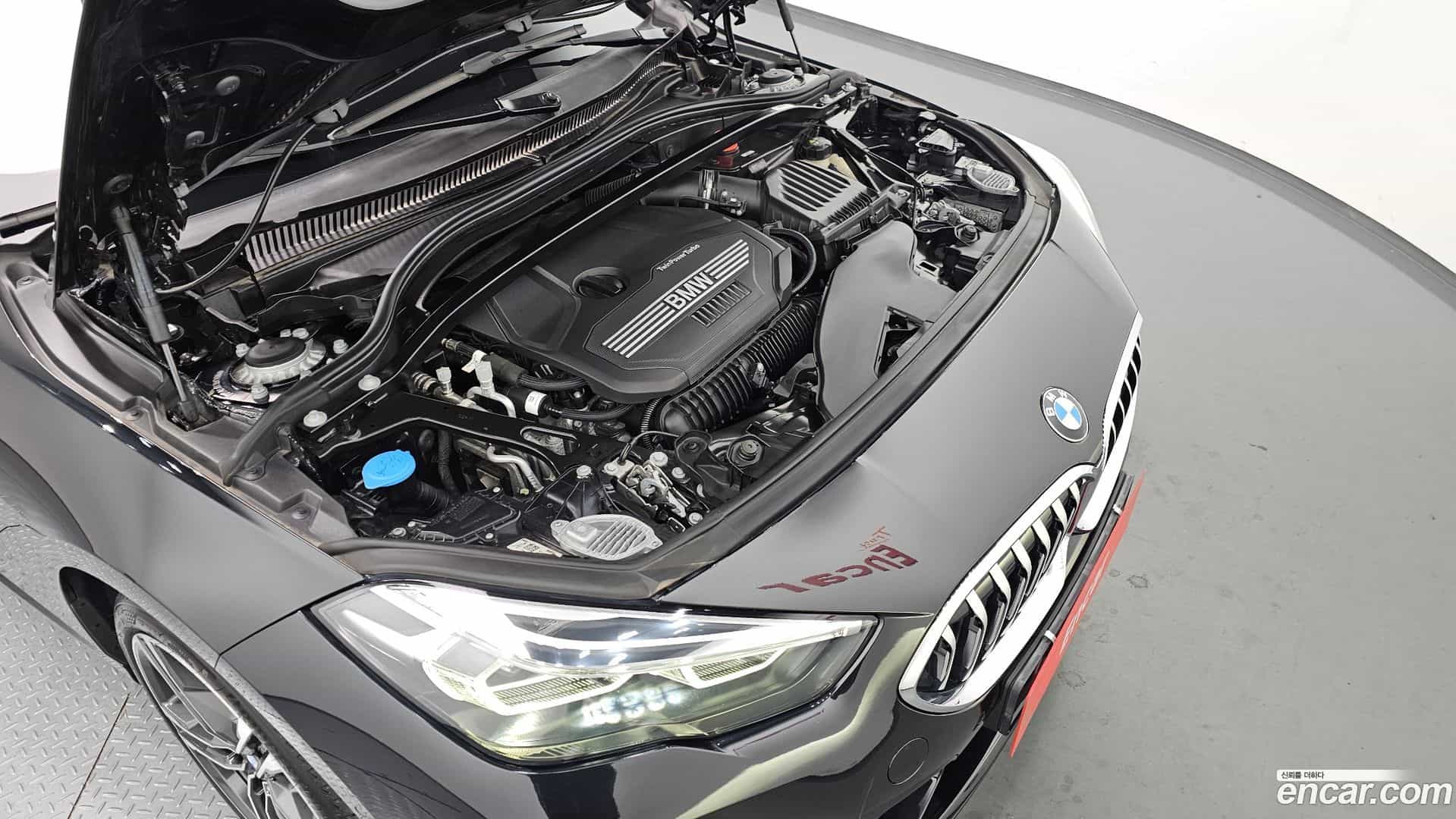 2-Series BMW 2023.4-INNER-006