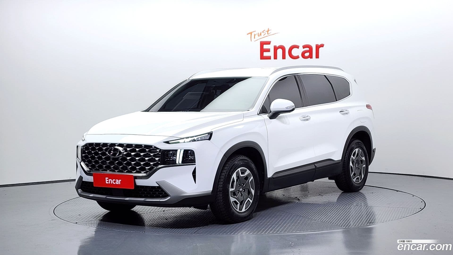 Main__Slider__Photo:Santafe Hyundai 2023.0-0