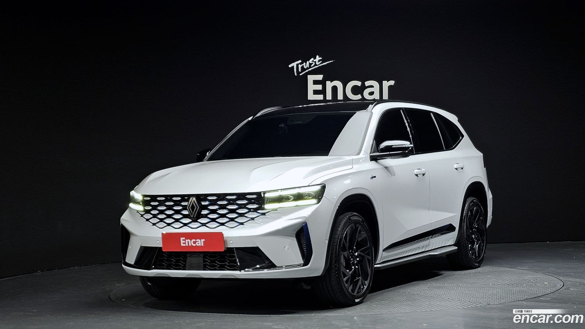 Main__Slider__Photo:Grand Koleos Renault Korea 2025.5-0