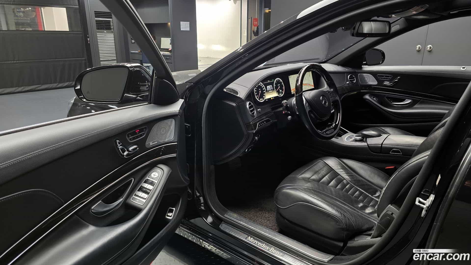 S-Class Mercedes-Benz 2014.0-INNER-010