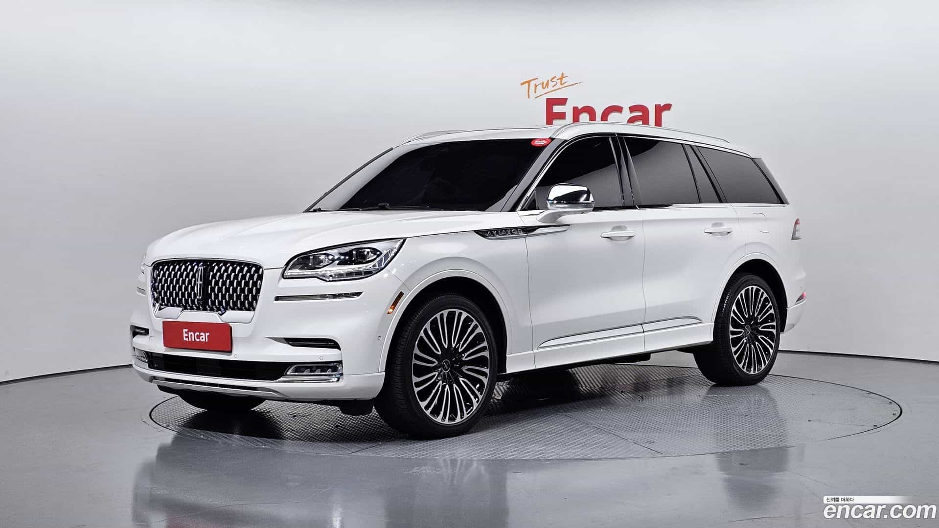Aviator Lincoln 2022.7-OUTER-001