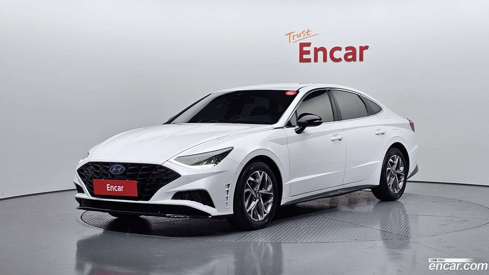 Main__Slider__Photo:Sonata Hyundai 2020.9-0
