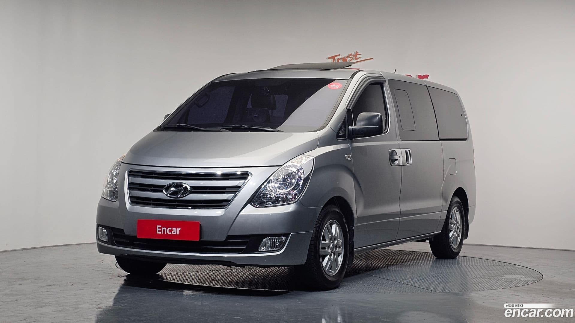 Main__Slider__Photo:Starex Hyundai 2016.0-0