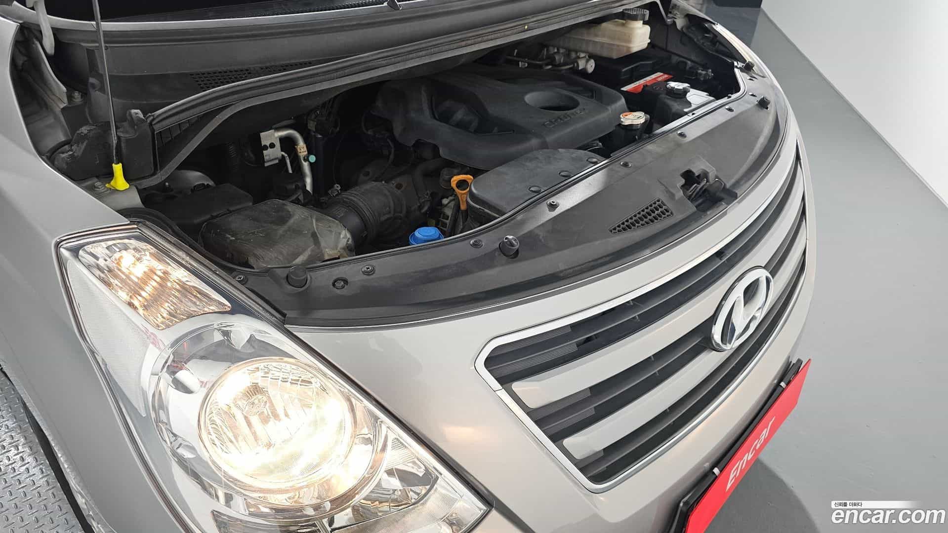 Starex Hyundai 2016.0-INNER-006