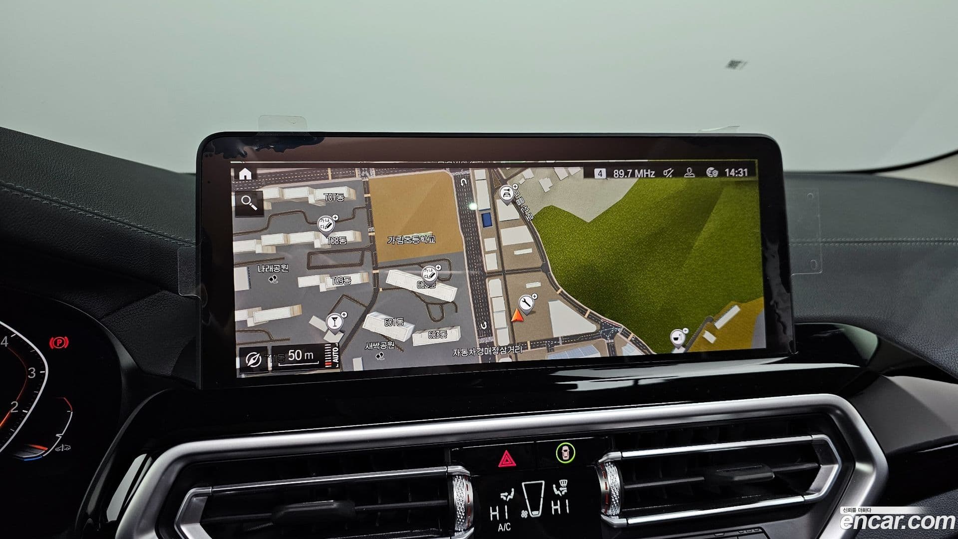 Main__Slider__Photo:X4 BMW 2022.2-15