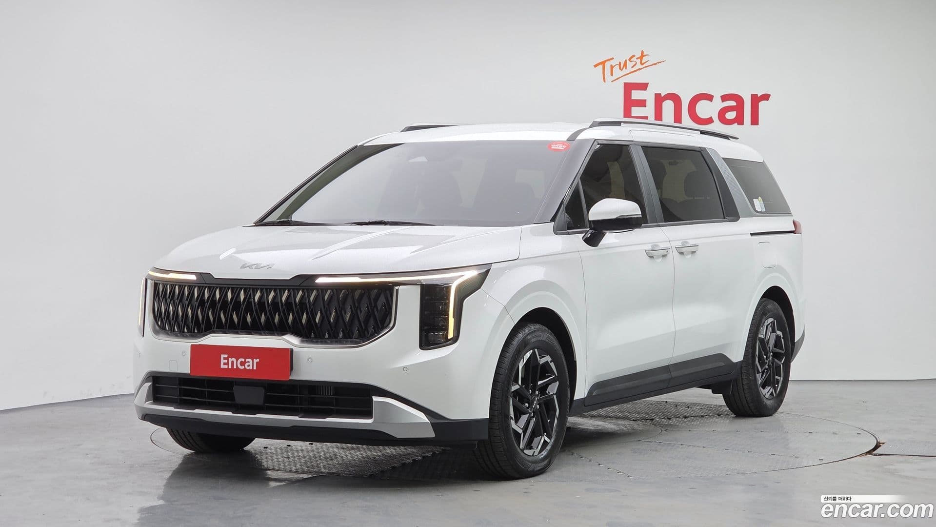 Main__Slider__Photo:Canival Kia 2024.2-0