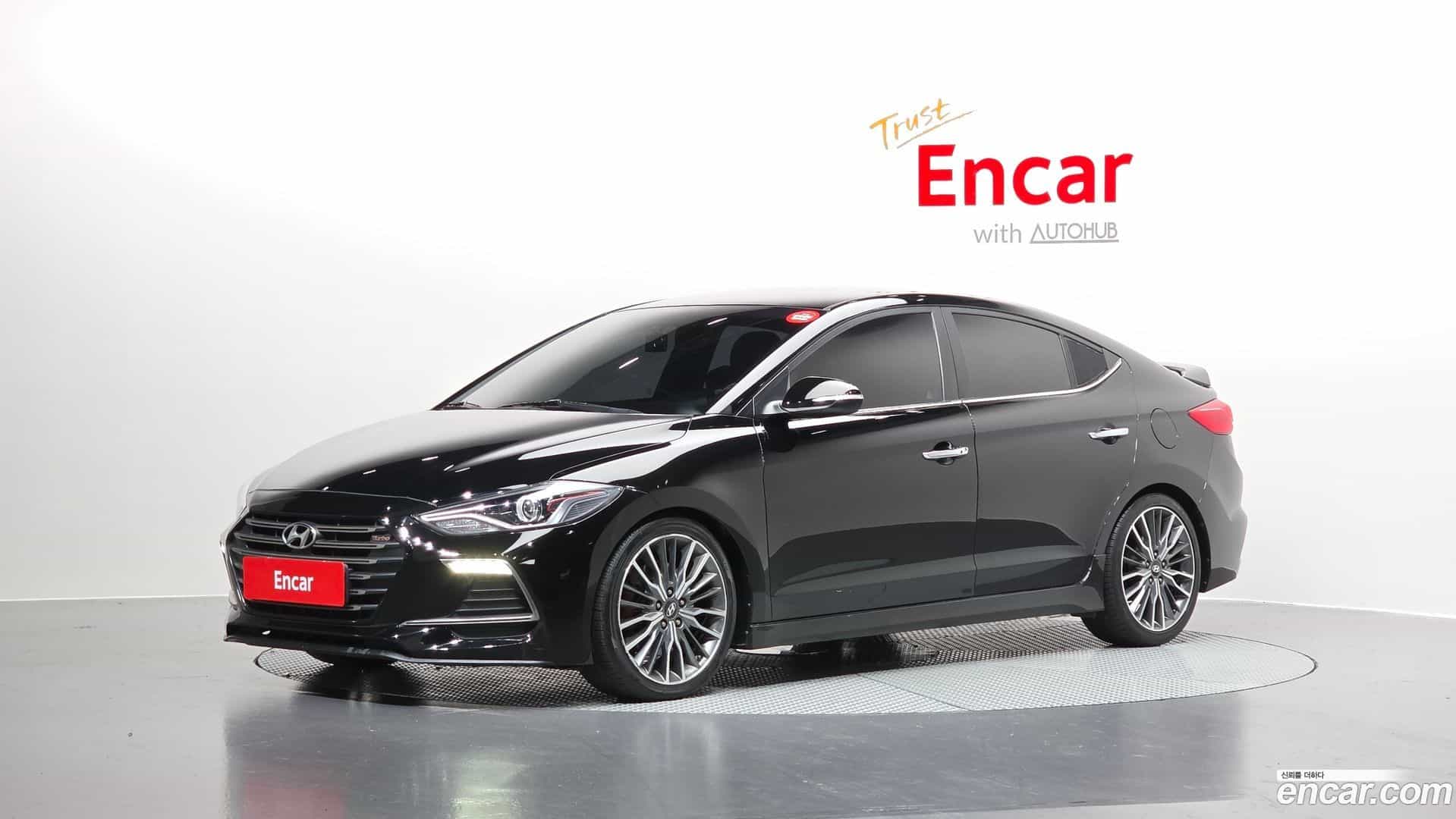 AVANTE Hyundai 2018.6-OUTER-001