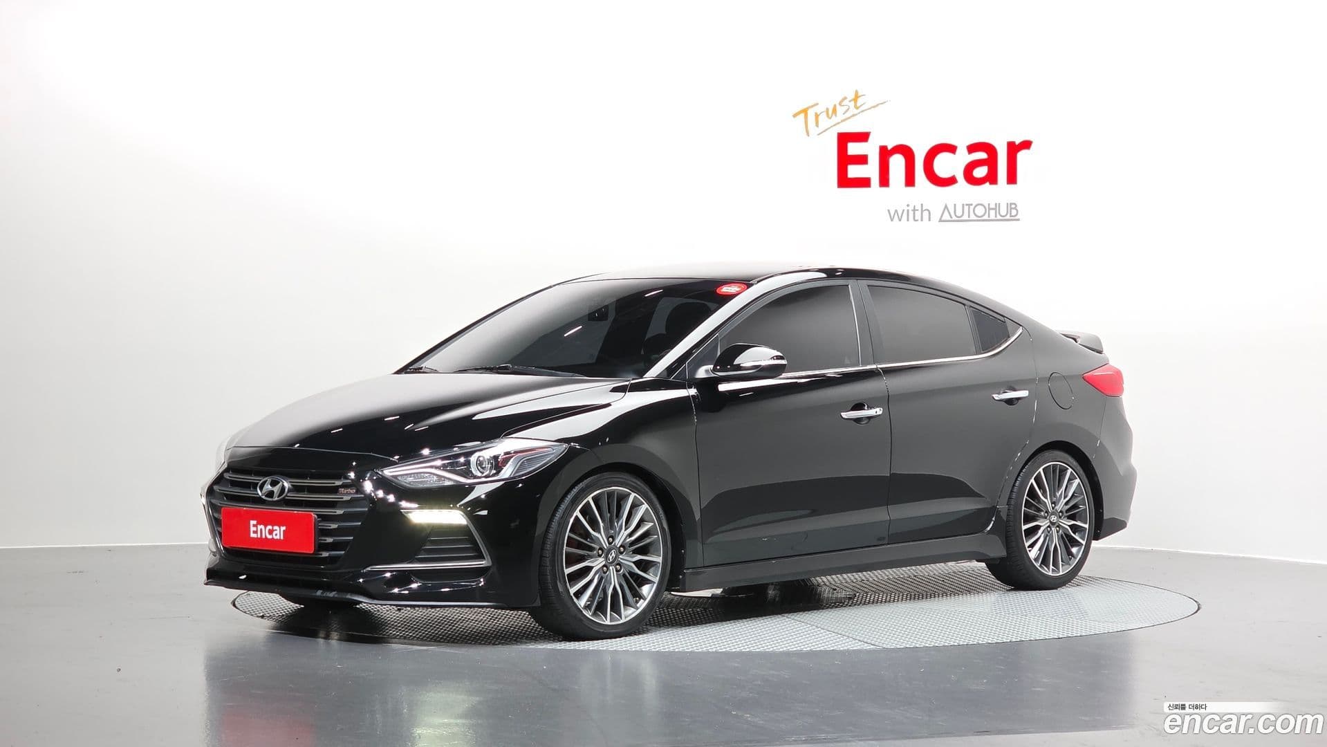 Main__Slider__Photo:AVANTE Hyundai 2018.6-0