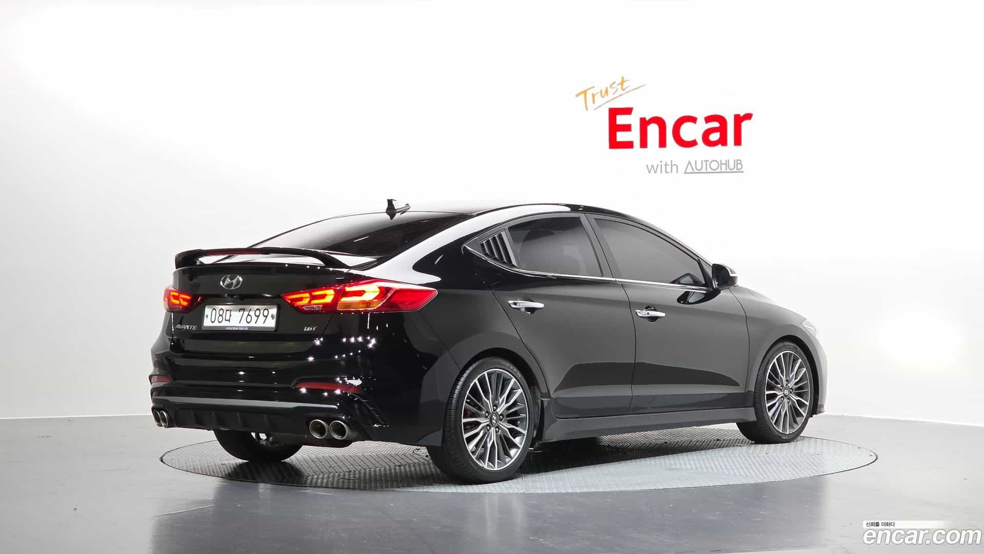 AVANTE Hyundai 2018.6-OUTER-002