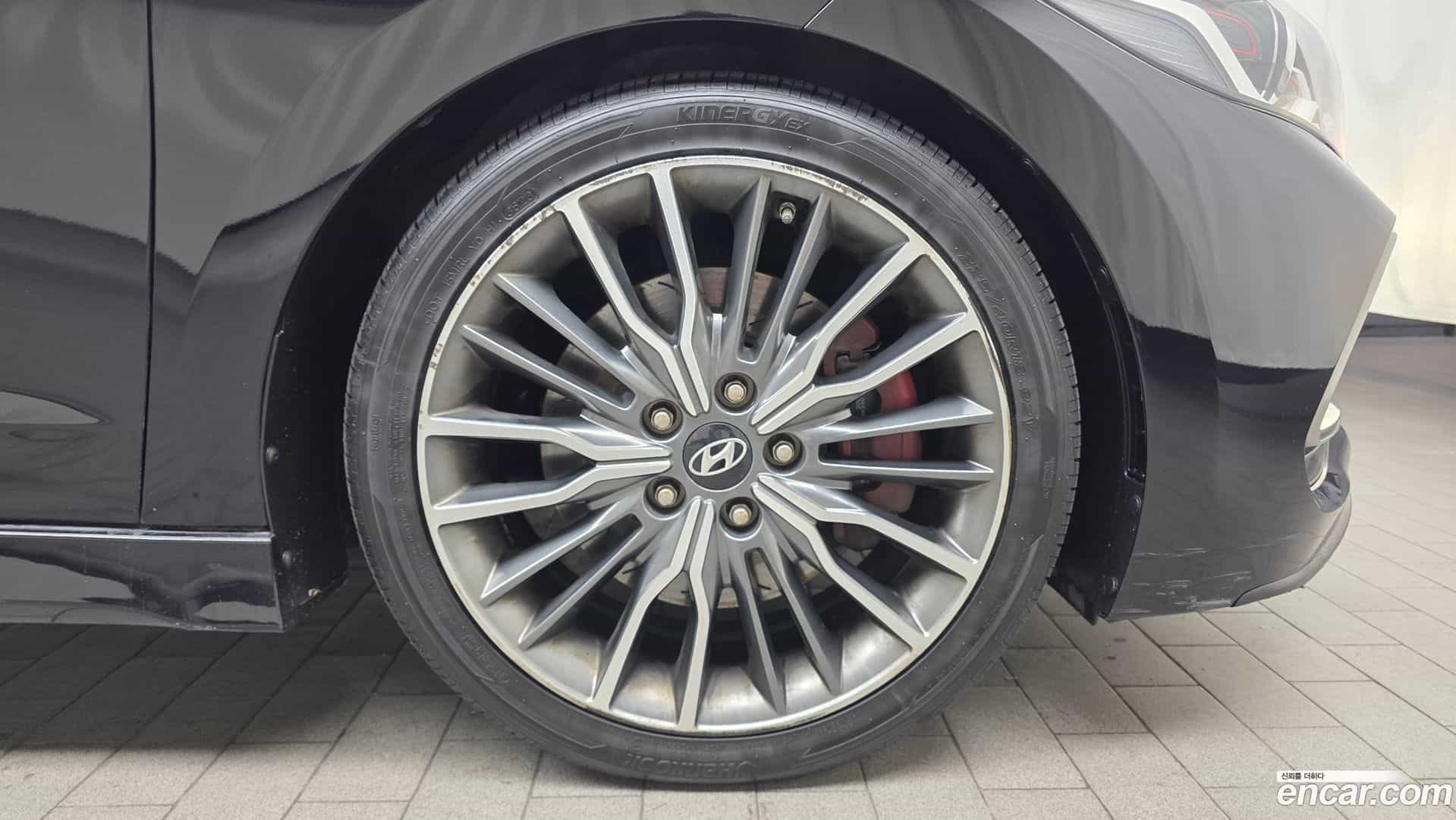 AVANTE Hyundai 2018.6-OUTER-005