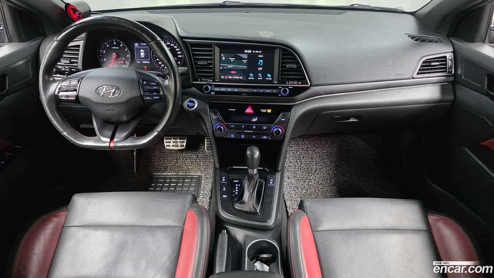 AVANTE Hyundai 2018.6-INNER-007