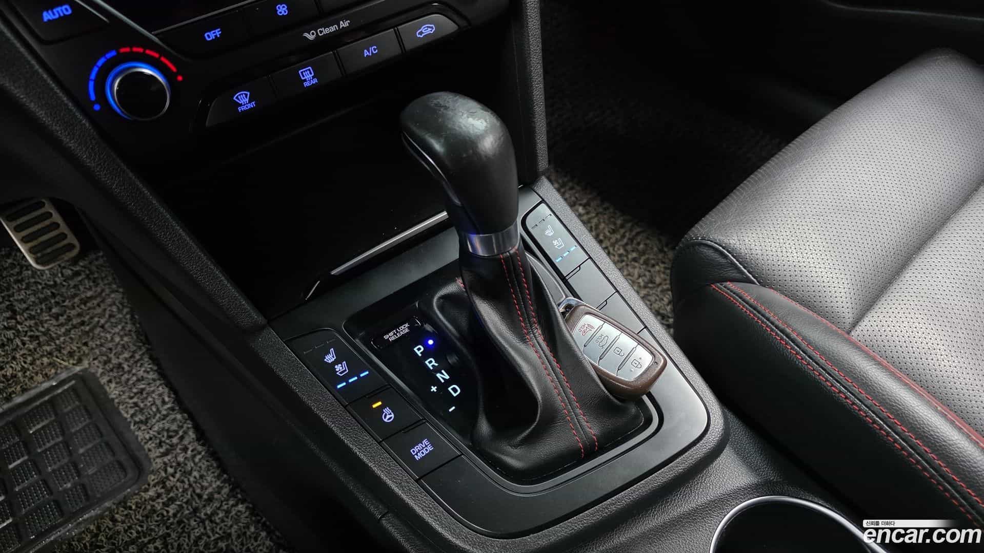 AVANTE Hyundai 2018.6-INNER-009