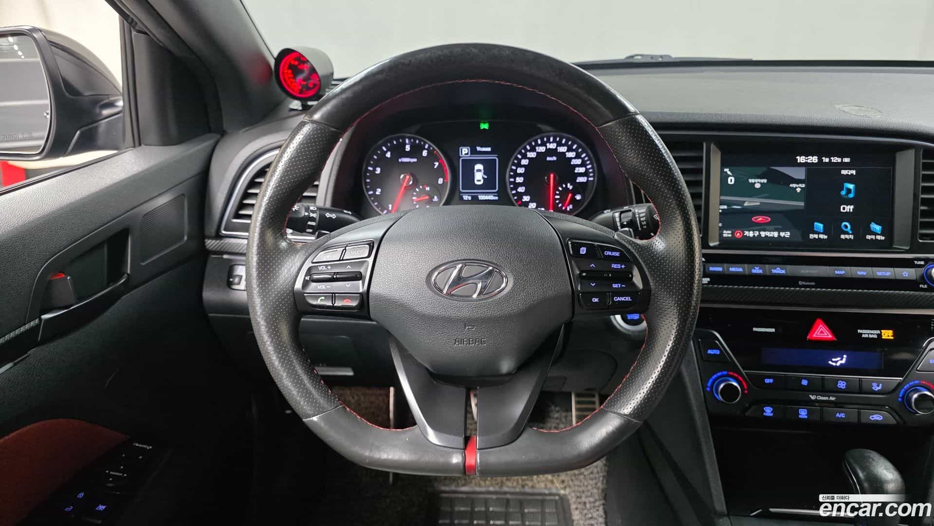 AVANTE Hyundai 2018.6-OPTION-017