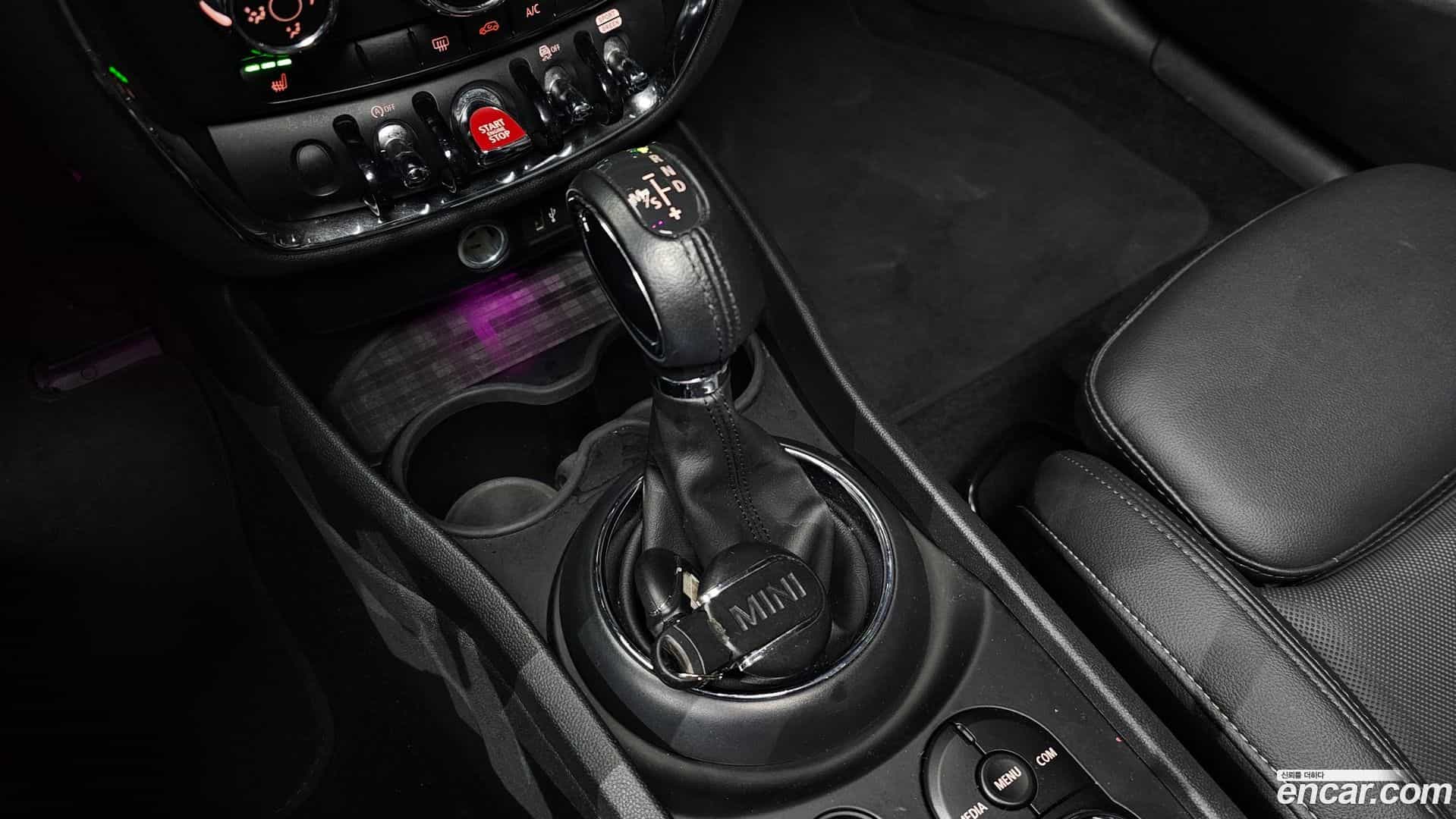 Clubman Mini 2018.7-INNER-009