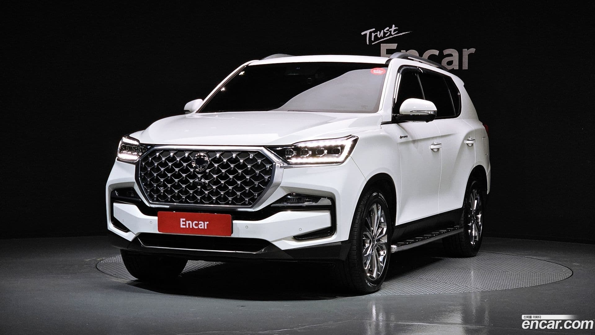 Main__Slider__Photo:Rexton KG Mobility 2023.8-0