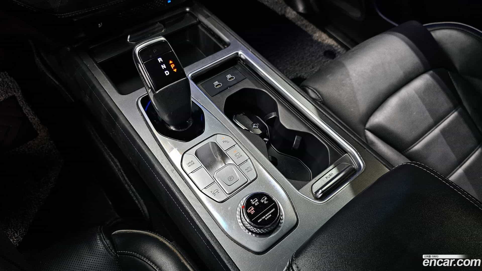 Rexton KG Mobility 2023.8-INNER-009