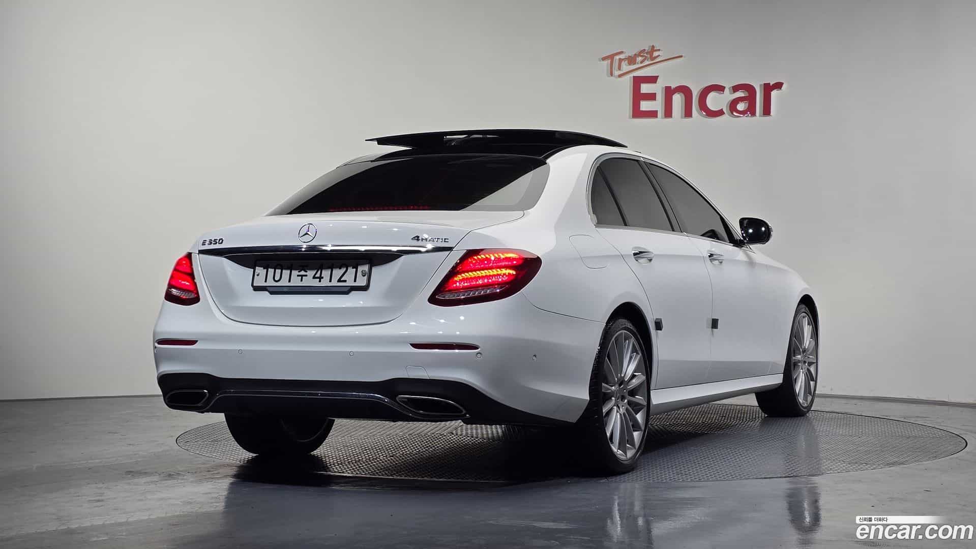 E-Class Mercedes-Benz 2019.11-OUTER-002