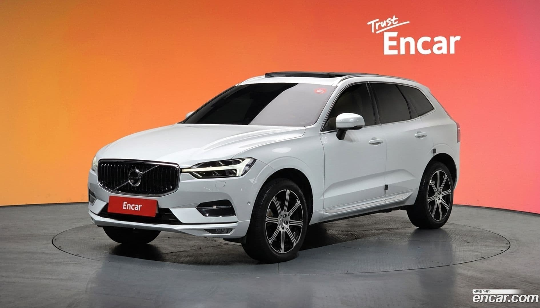 Main__Slider__Photo:XC60 Volvo 2018.9-0