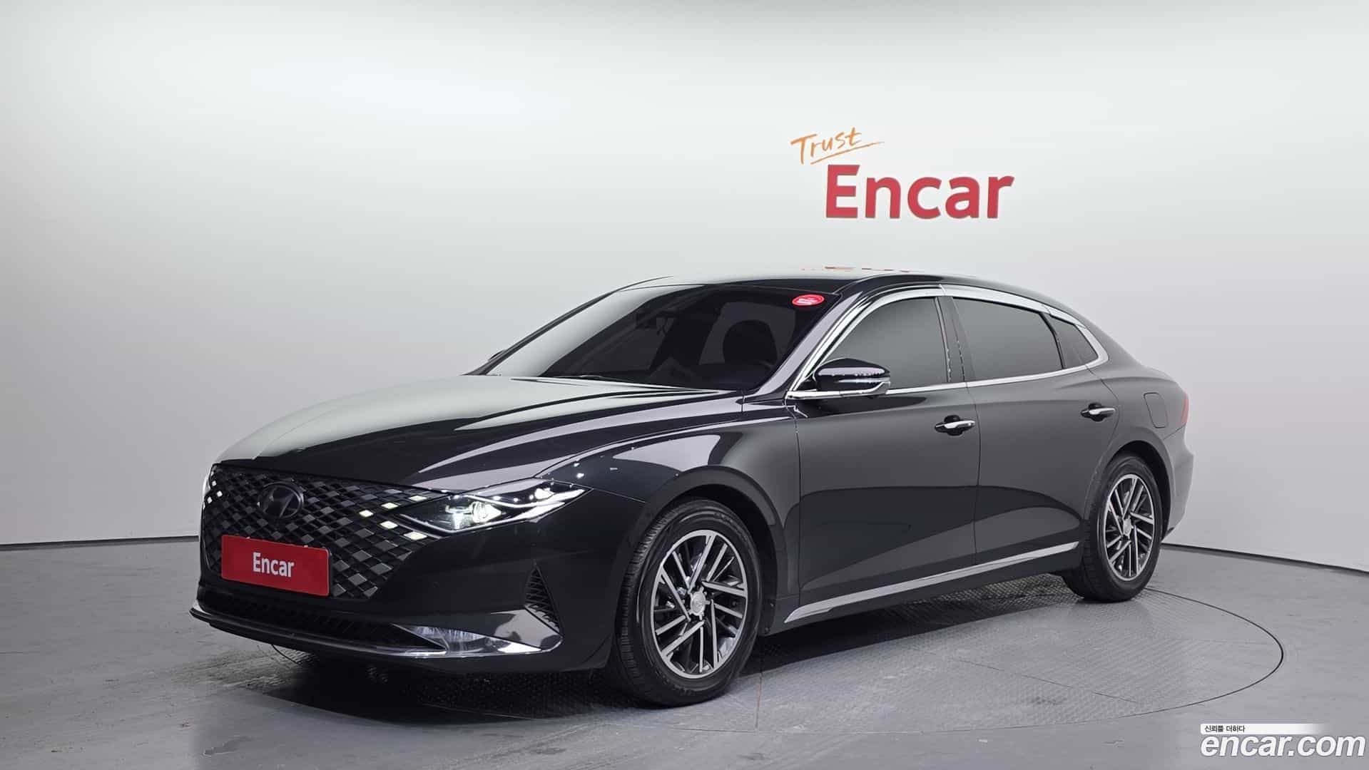 Grandeur Hyundai 2020.11-OUTER-001