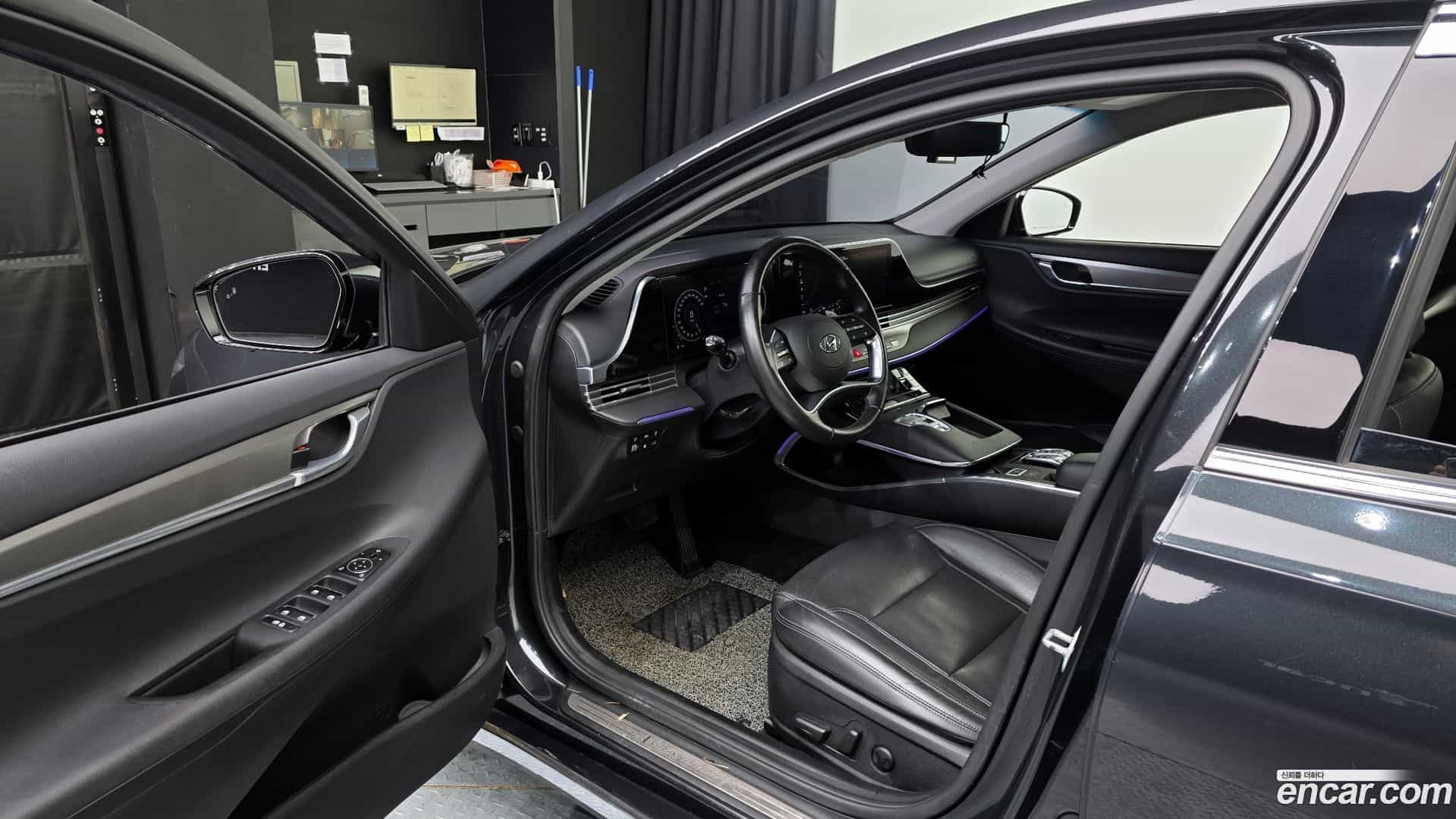 Grandeur Hyundai 2020.11-INNER-010