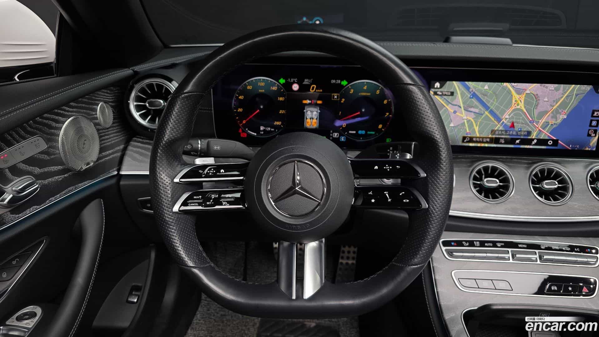E-Class Mercedes-Benz 2021.5-OPTION-017