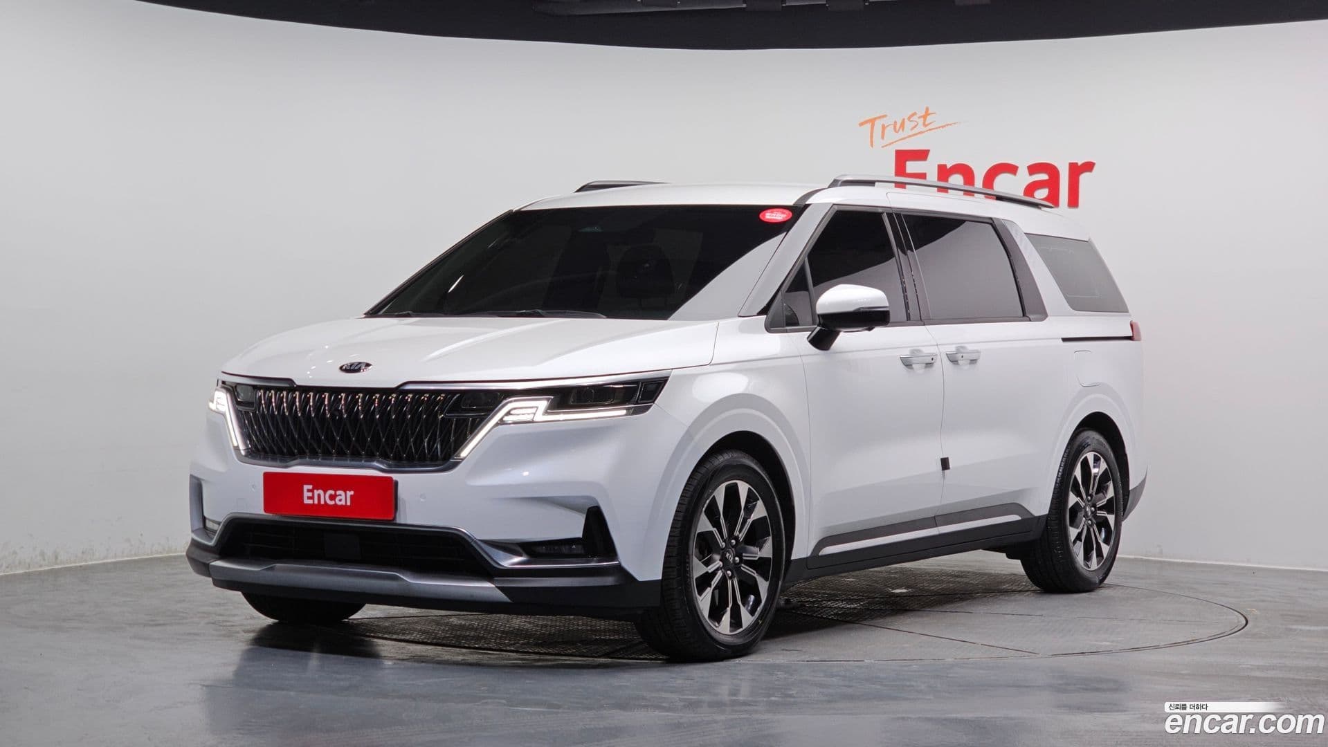 Main__Slider__Photo:Canival Kia 2021.2-0
