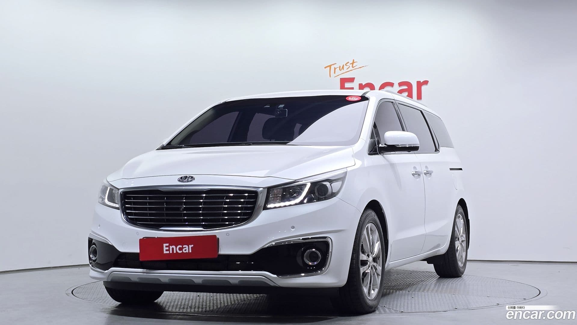 Main__Slider__Photo:Canival Kia 2015.10-0