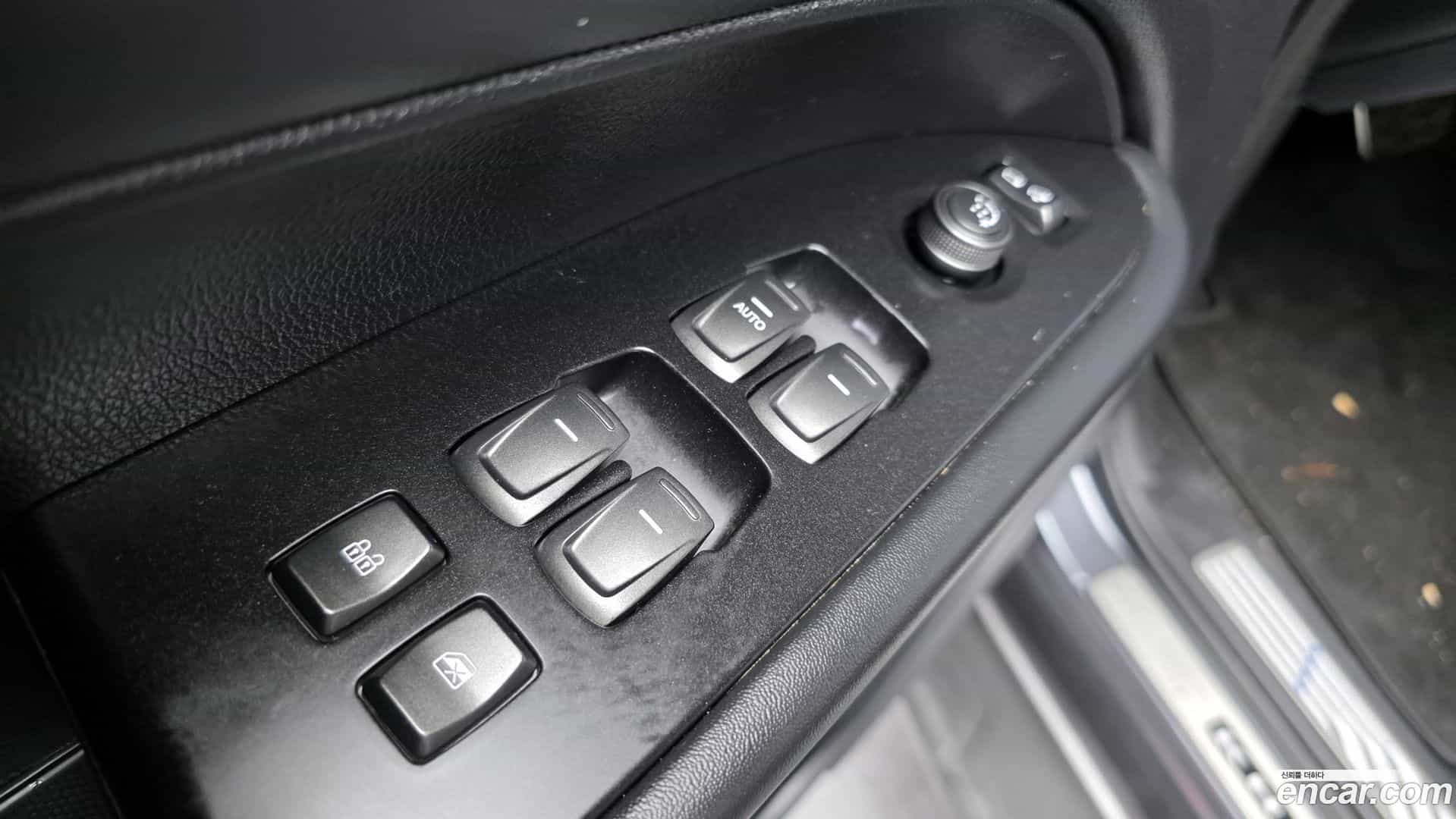 Rexton KG Mobility 2019.9-OPTION-018