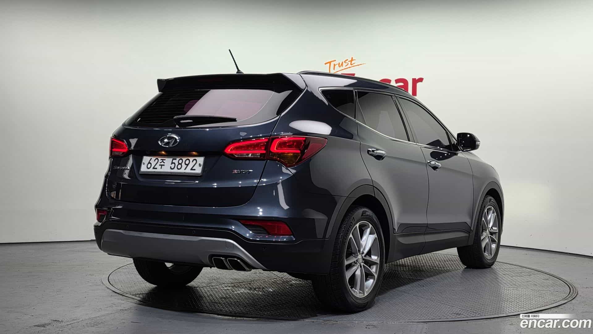 Santafe Hyundai 2015.6-OUTER-002