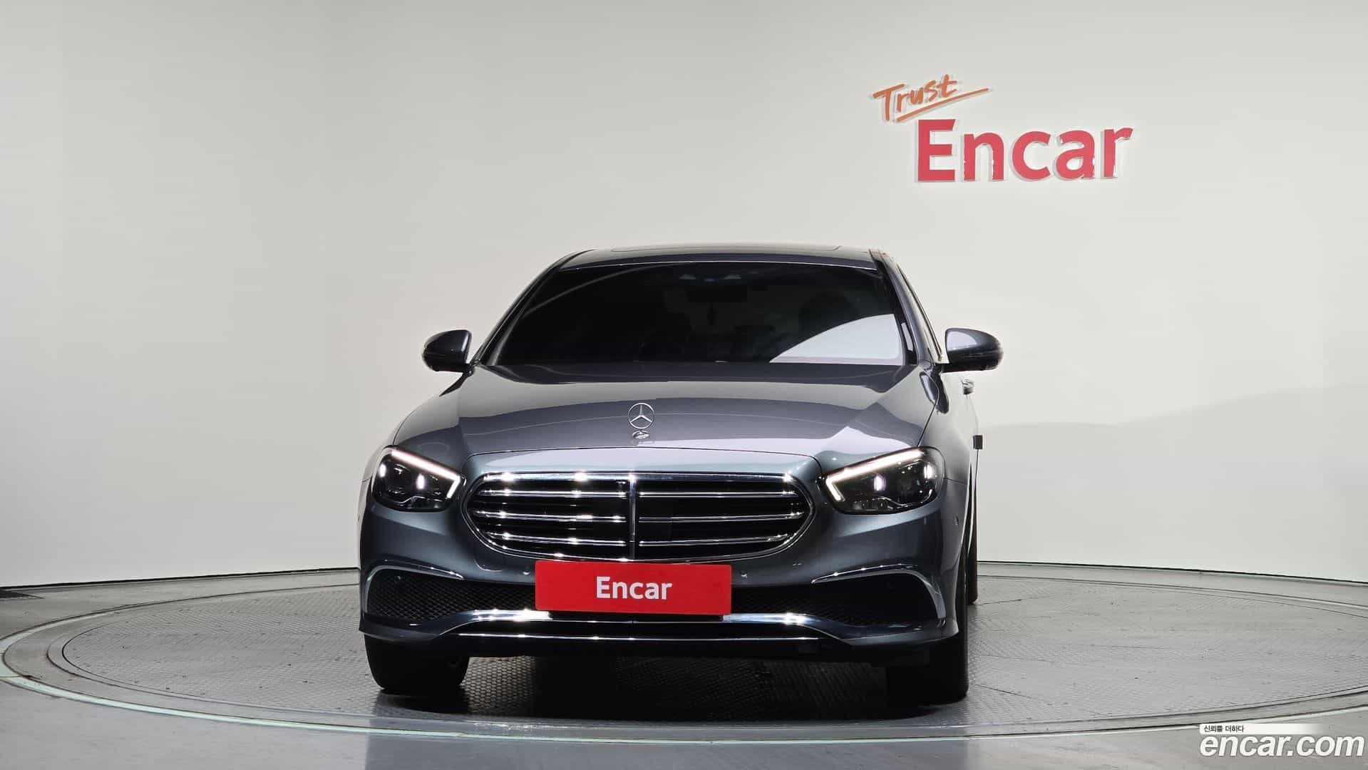 E-Class Mercedes-Benz 2022.11-OUTER-003
