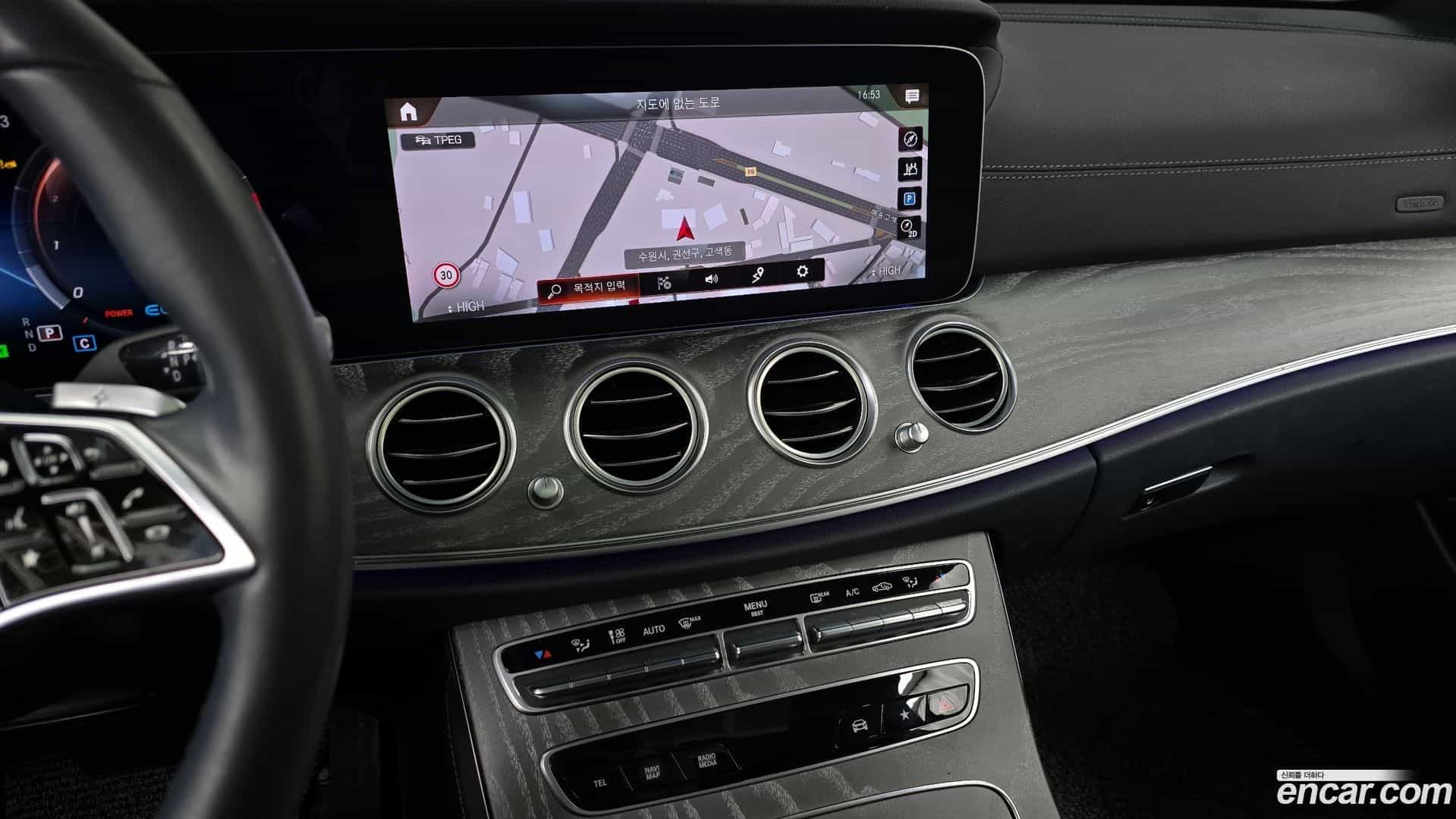 E-Class Mercedes-Benz 2022.11-OPTION-019