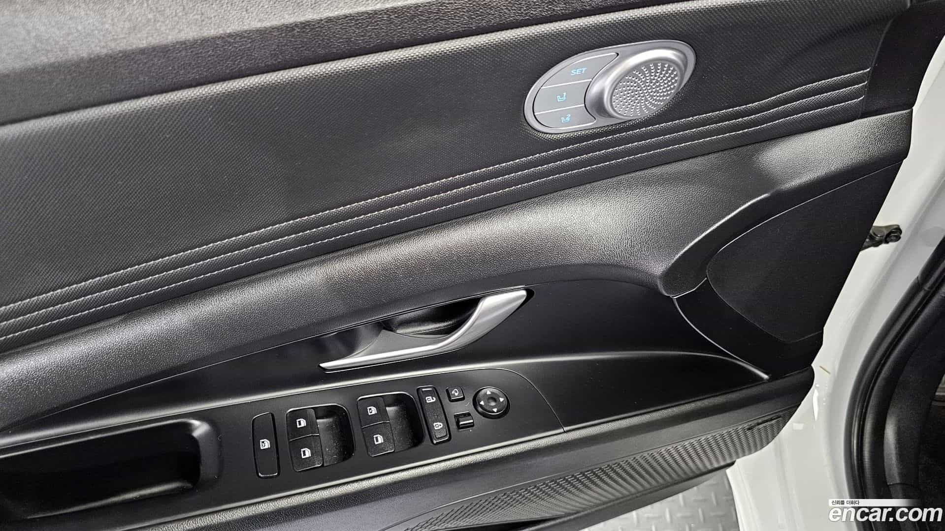 AVANTE Hyundai 2021.11-OPTION-018