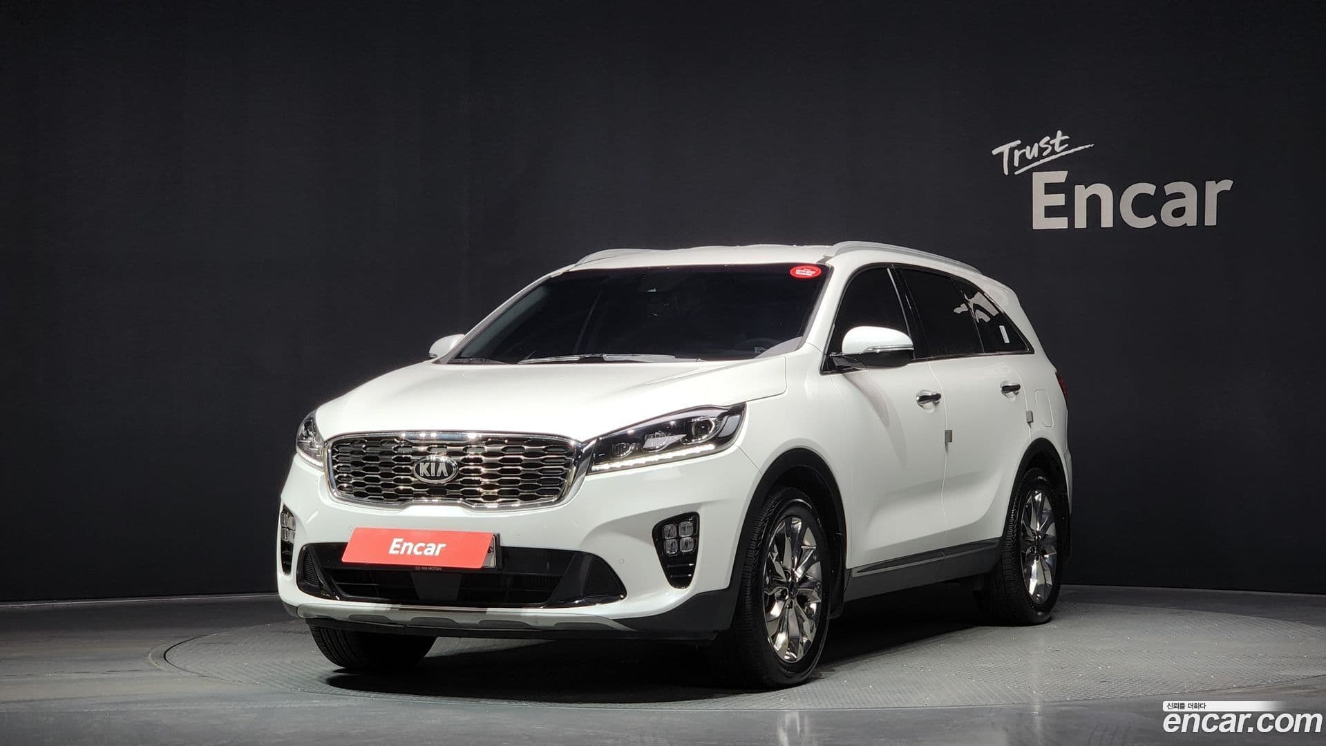 Main__Slider__Photo:Sorento Kia 2019.11-0