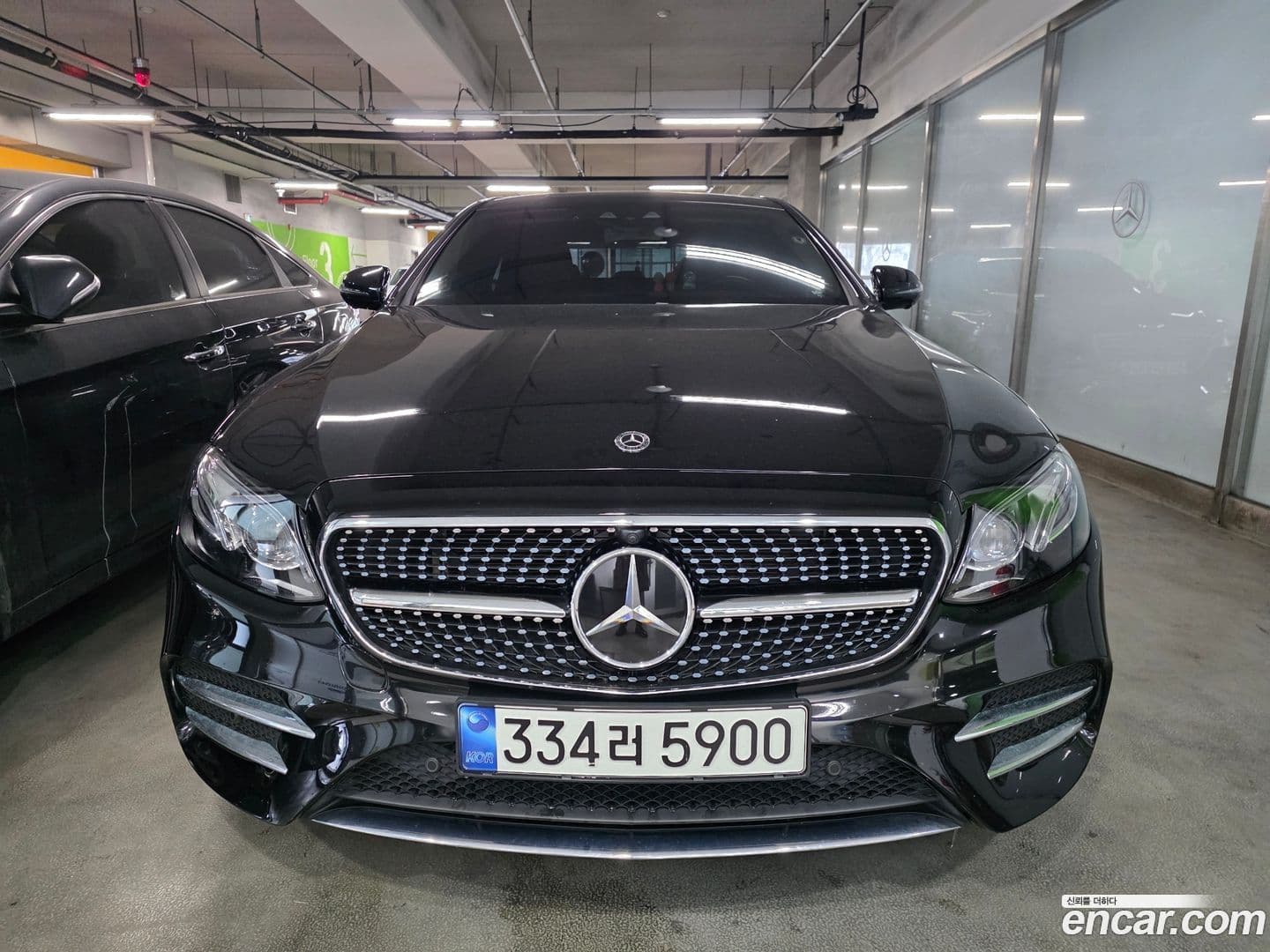 Main__Slider__Photo:E-Class Mercedes-Benz 2019.9-0