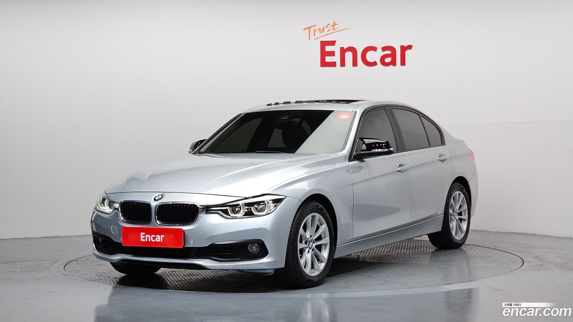 Main__Slider__Photo:3-Series BMW 2016.5-0