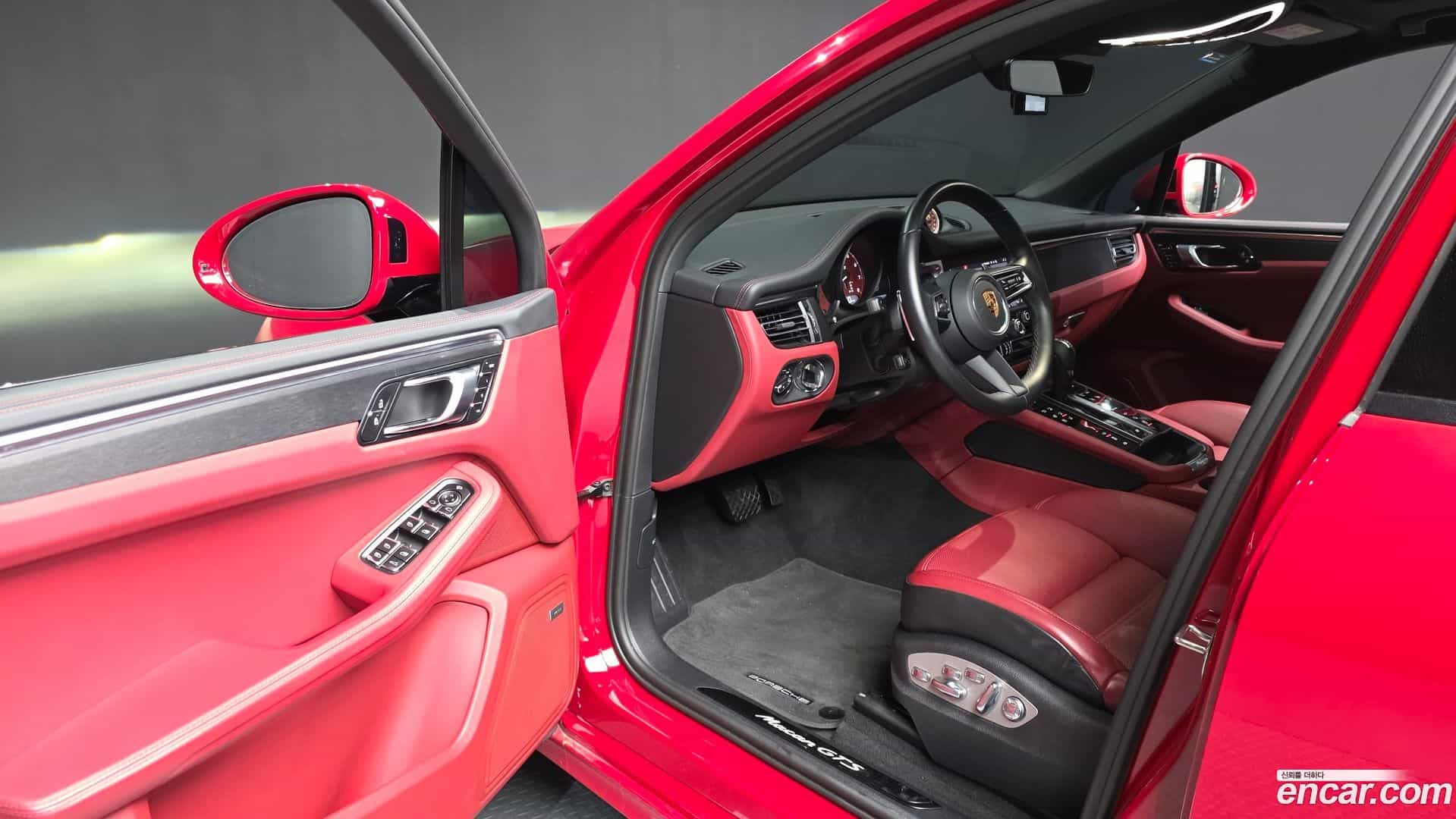 Macan Porsche 2022.3-INNER-010