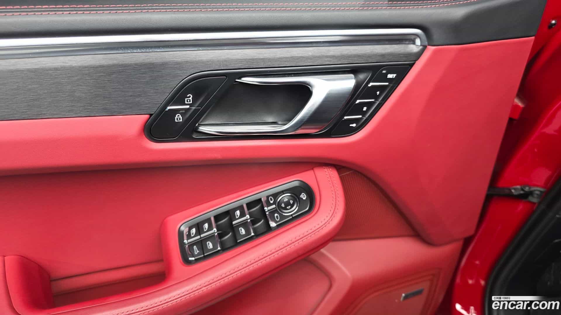Macan Porsche 2022.3-OPTION-021