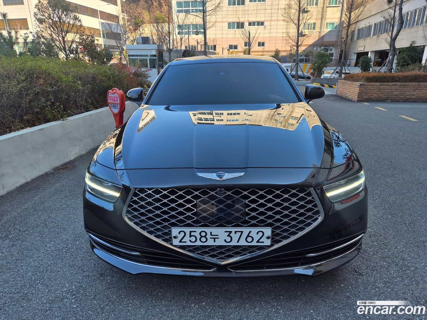 G90 Genesis 2020.1-OUTER-001