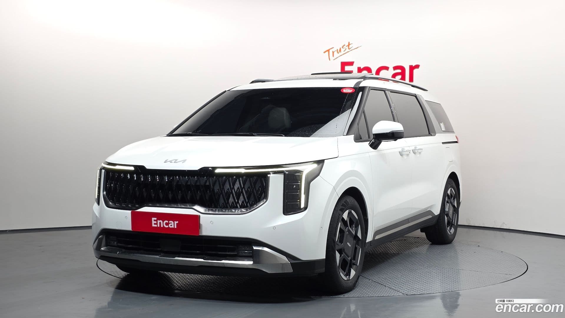 Main__Slider__Photo:Canival Kia 2024.0-0