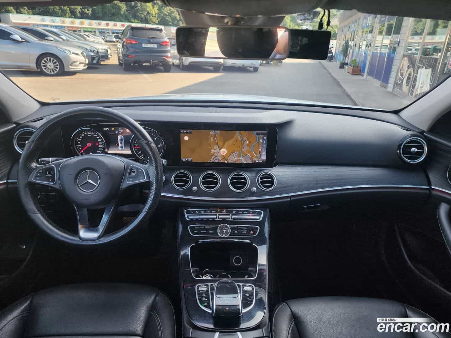 E-Class Mercedes-Benz 2016.9-INNER-007